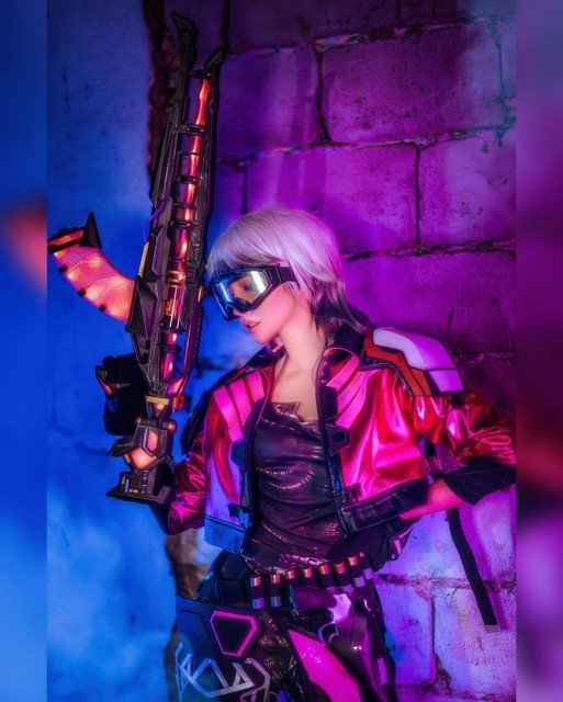 💞 Photo by @ocamproductions Costume by @jobdaconArmor and gun by...